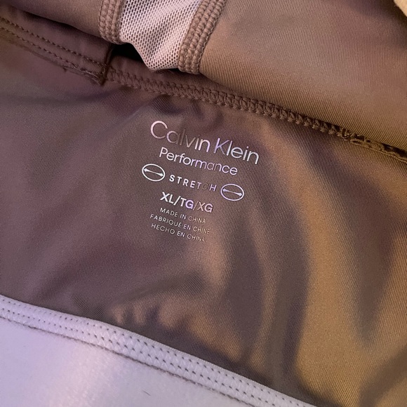 calvin klein sports bra - Picture 4 of 5